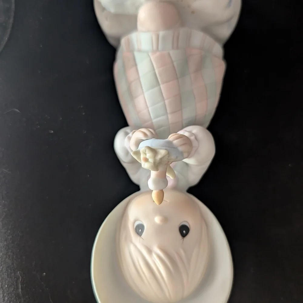 Enesco Precious Moments December Figurine - Picture 2 of 3